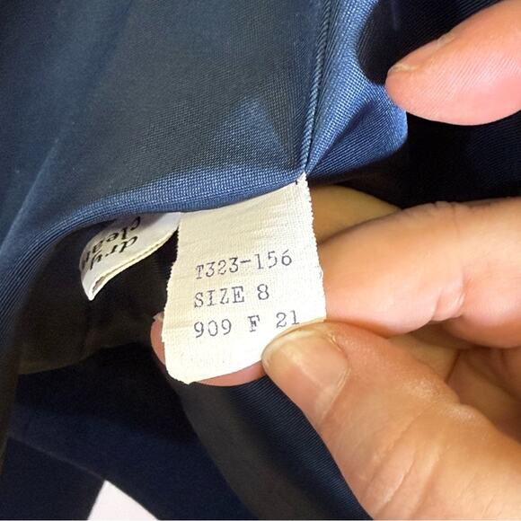 Pendleton Blue Tailored Suit Jacket and Skirt Set. Wool. Jacket Size 8 Skirt 10. - Picture 5 of 11